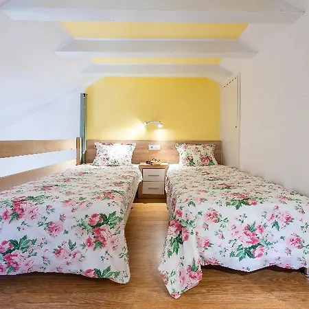 & Cina Hotel